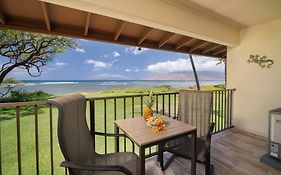 Waiohuli Beach Hale D227 - Aloha La'I - Oceanfront/1B1B/Wifi/Ac/Cable/Pool/Extras